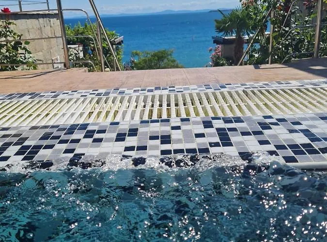 Dolce 2, * Свети Влас