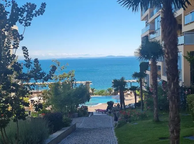 Dolce 2, Свети Влас